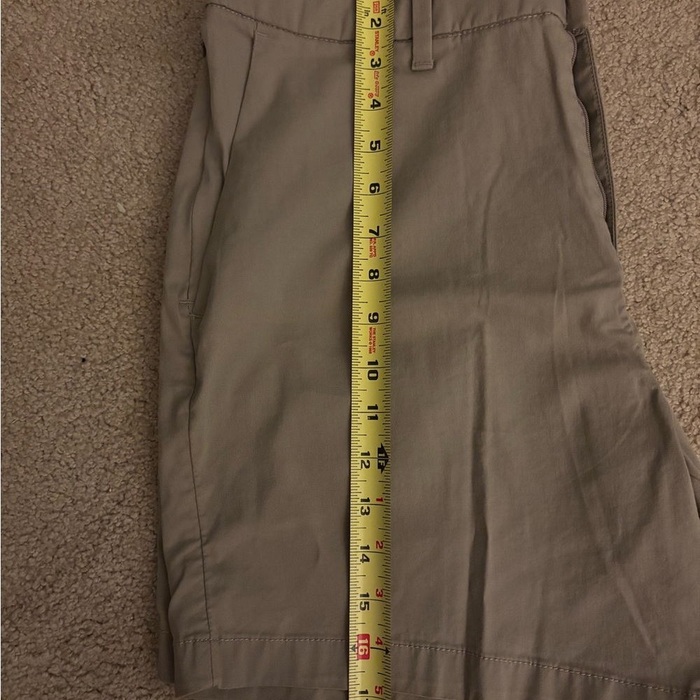 Hollister Men's Gray and Tan Shorts - Picture 11 of 12